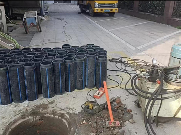 东阿PE置换管厂家 DN315置换管 非开挖管短管置换